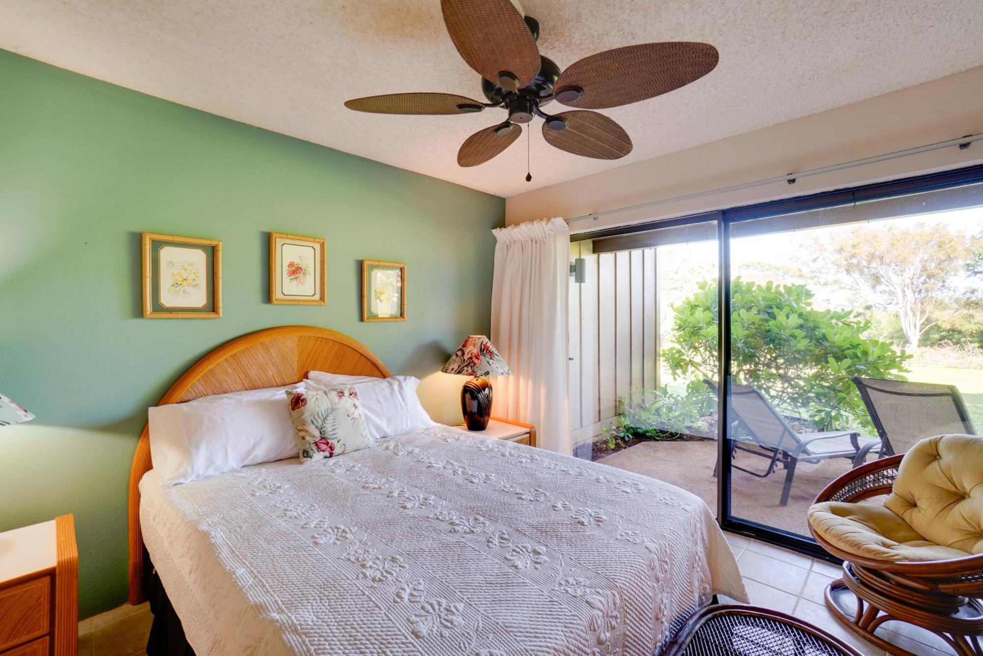 Quiet Maunaloa Condo With Pool, Ocean Views! Екстер'єр фото